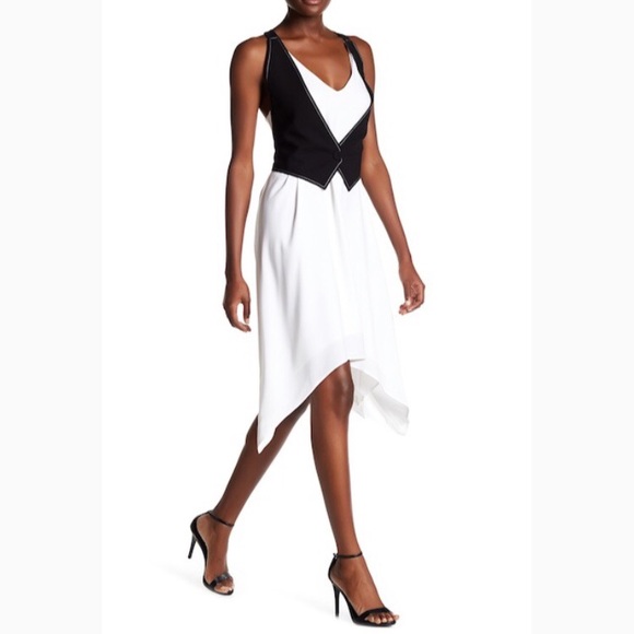 BCBGMaxAzria Dresses & Skirts - BCBG MAXAZRIA Marciella dress in size Large